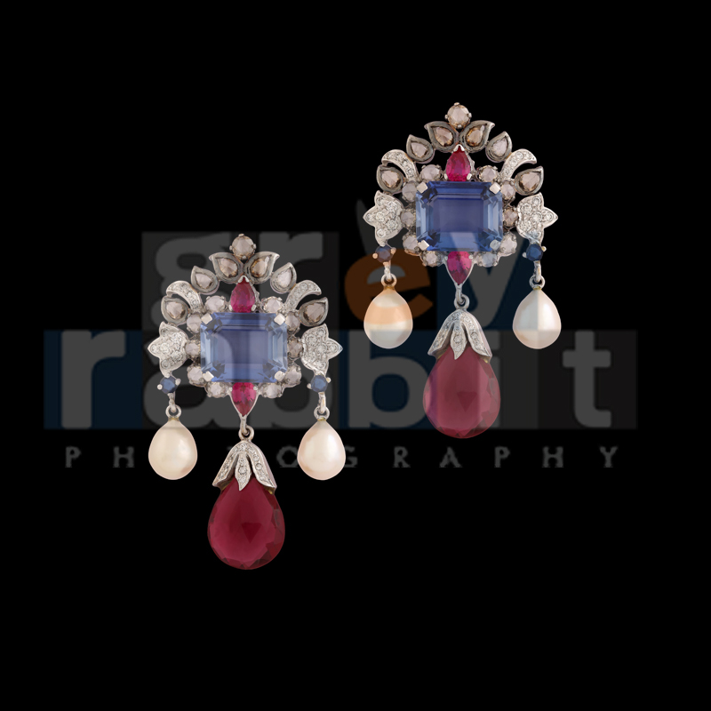 Rei Jewels - Product & Jewelary Photography